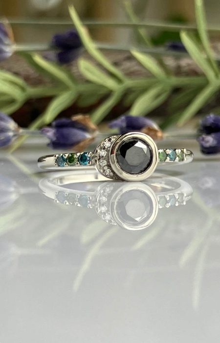 black diamond family ring bezel.jpeg - Suzanne Crudden Custom Jewellery